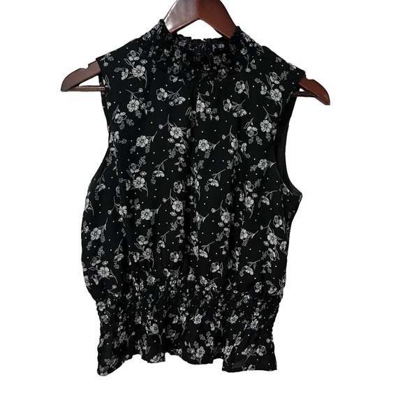 Suzy Shier Tops - Floral Black Sleeveless Top